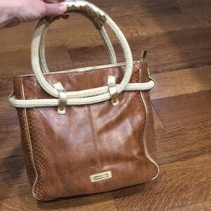 Adrienne Vittadini leather Purse